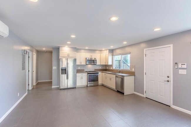 Building Photo - 2615 Booth Rd