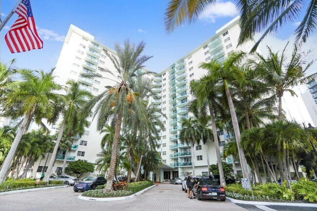 Building Photo - 3801 S Ocean Dr