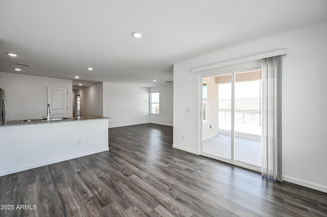 Building Photo - 1855 Yance Dr