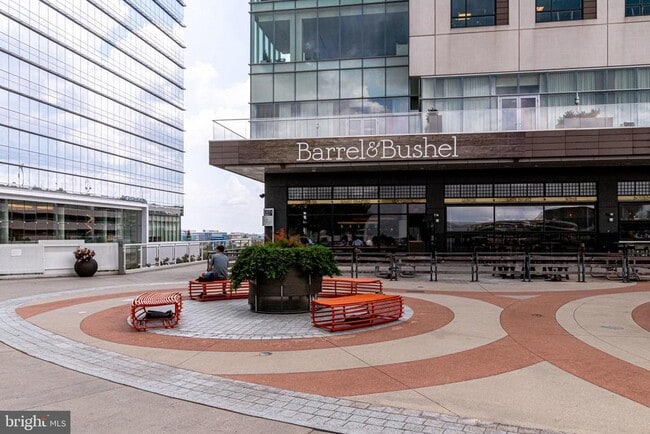 Building Photo - 6810 Weaver Ave