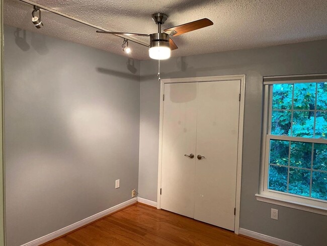 Building Photo - 12284 Wye Oak Commons Cir