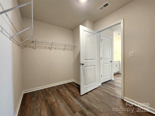 Building Photo - 2973 Sherrills Strm Dr