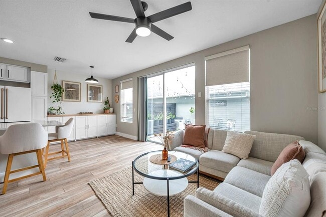 Building Photo - 10635 Marsha Dr