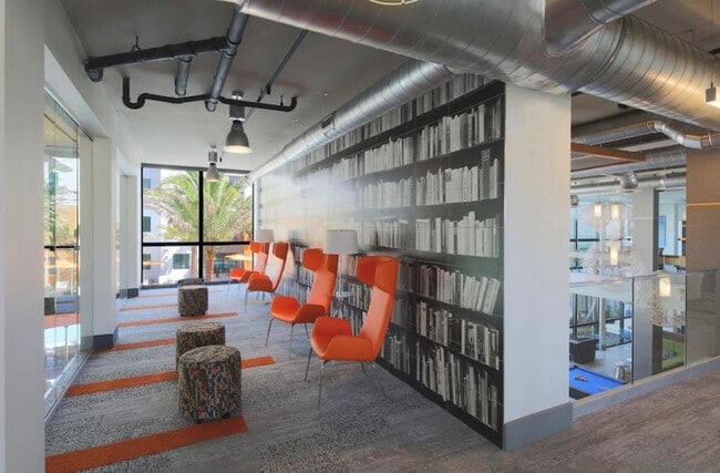 Building Photo - 135 NW 20th St