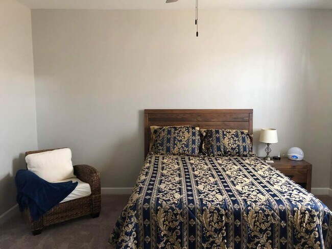 Building Photo - 13 Bigby St