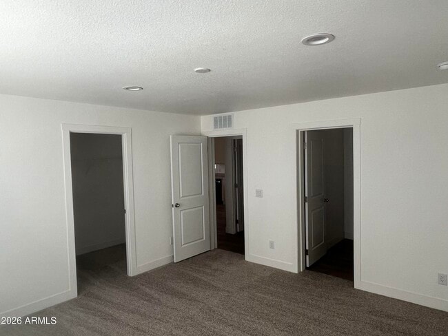 Building Photo - 22936 W Forest Pleasant Pl