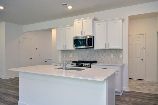 Building Photo - 3858 Heath Ave N