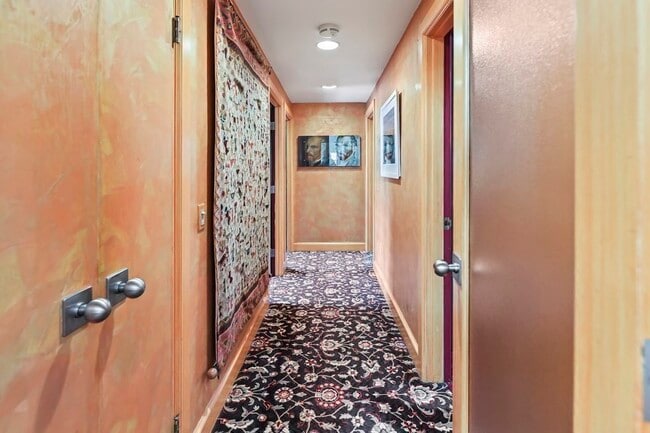 Building Photo - 38 Cumberland Ave