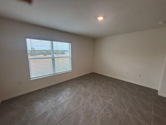 Building Photo - Brand New 4 Bedroom W/ Open Floor Plan!