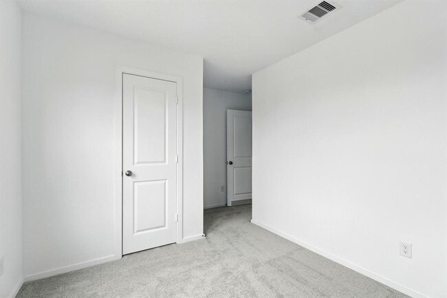 Building Photo - 18210 Via Aurelia Dr
