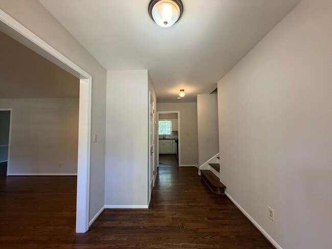 Building Photo - 3/2 House in Woodfin Estates $1,795