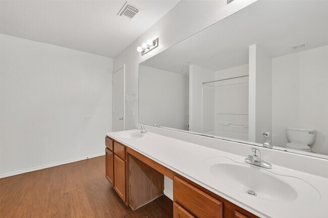 Building Photo - 854 Darbydale Crossing Ln