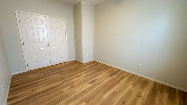 Building Photo - Discover your dream home in the heart of H...