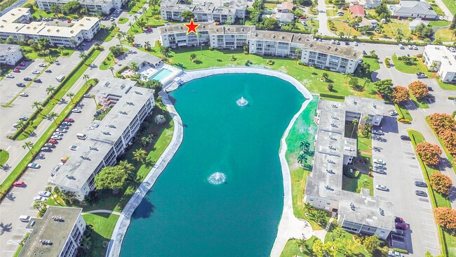 Building Photo - 2728 Garden Dr N