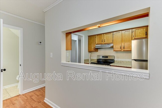 Building Photo - 208 W Buena Vista Ave