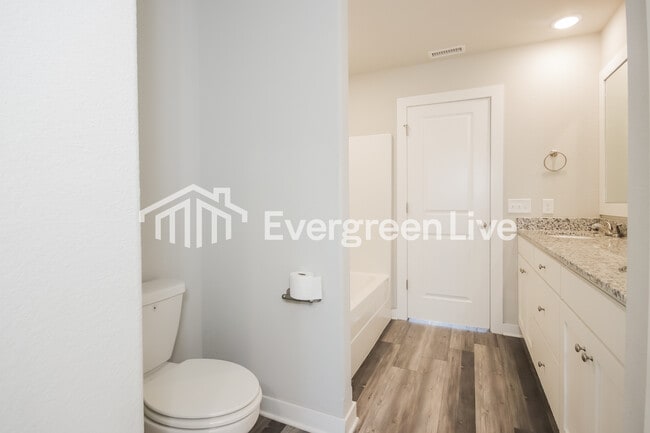 Building Photo - 341 N Mojave St