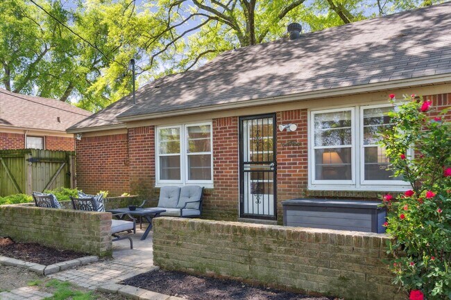 Building Photo - 336 McElroy Rd