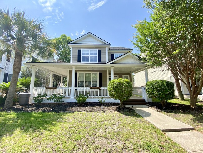 Primary Photo - Charming, Spacious, Single Family Home in ...