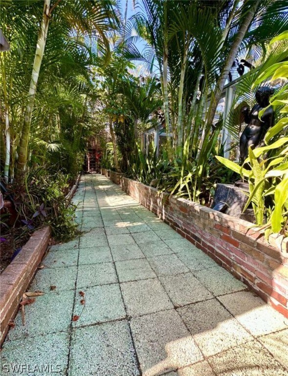 Building Photo - 5934 Tropical Dr