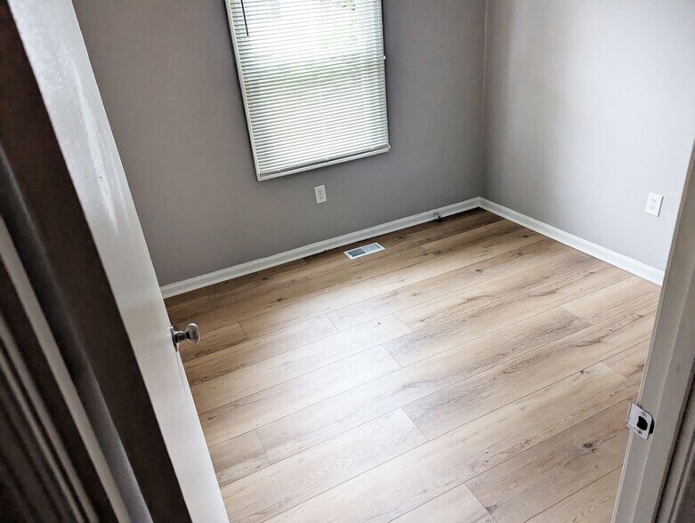 Building Photo - 2219 Anvil Ln