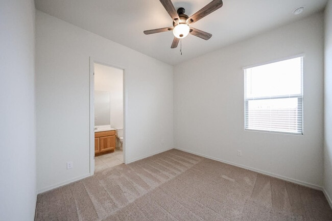 Building Photo - 25620 N 167th Dr