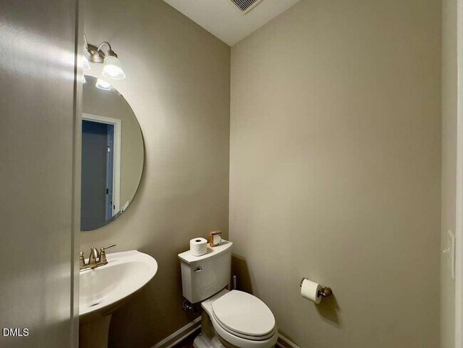 Building Photo - 2223 Chattering Lory Ln