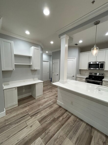 Building Photo - 586 Brantley Terrace Way