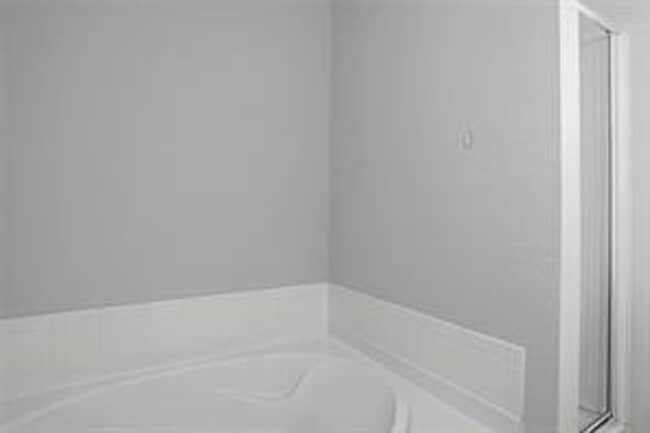 Building Photo - Charming 3-Bedroom Home in Sought-After Aubrey Neighborhood