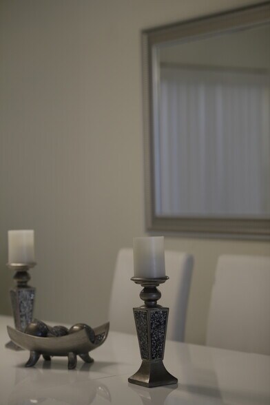 Building Photo - 4521 Palm Mesa Dr