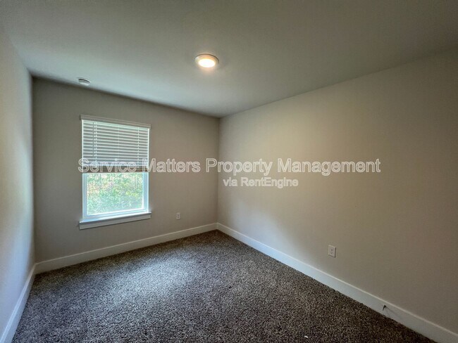 Building Photo - 9427 Nature Creek Blvd