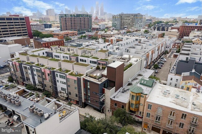 Building Photo - 620 N 3rd St