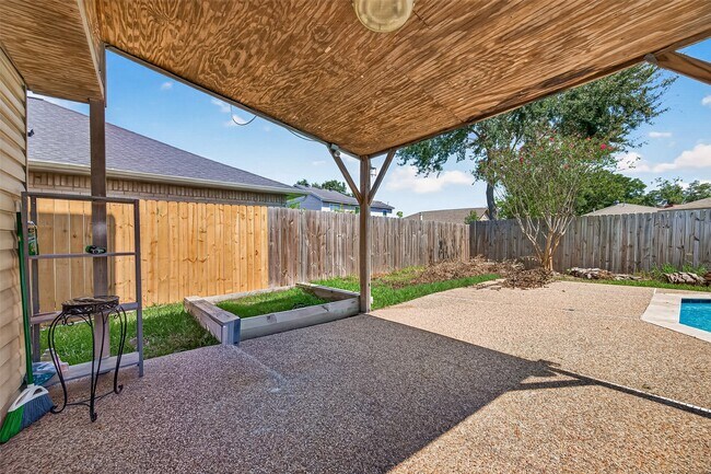 Building Photo - 6419 Paso Del Sol Dr