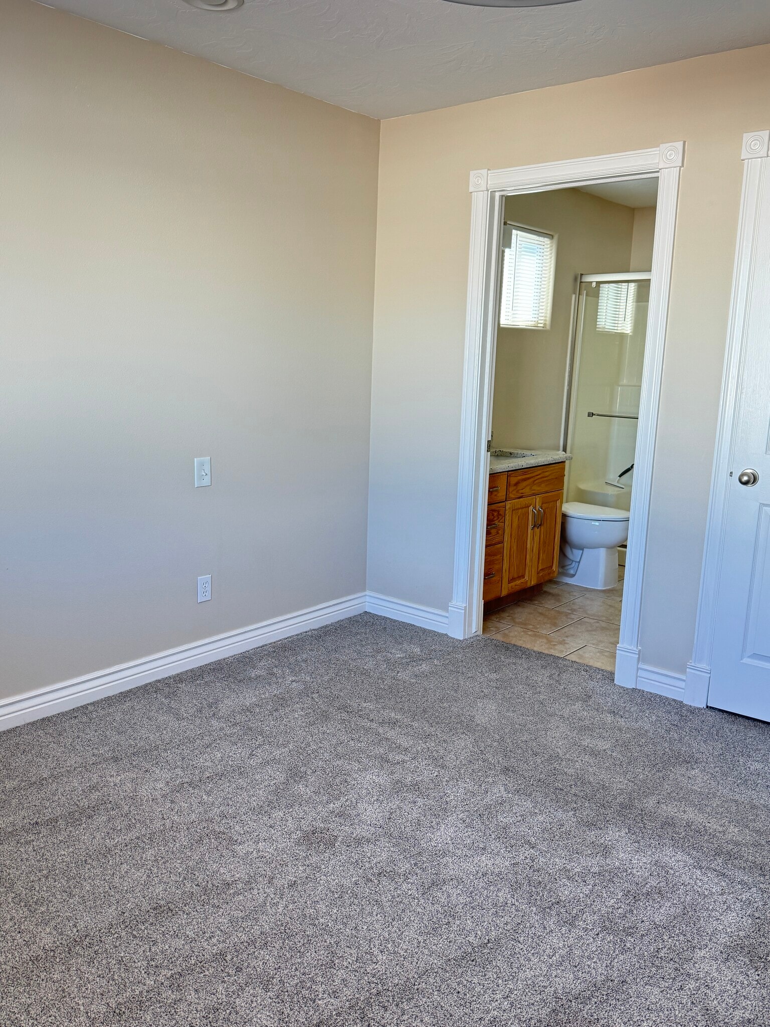 Building Photo - 90 Pheasant Dr