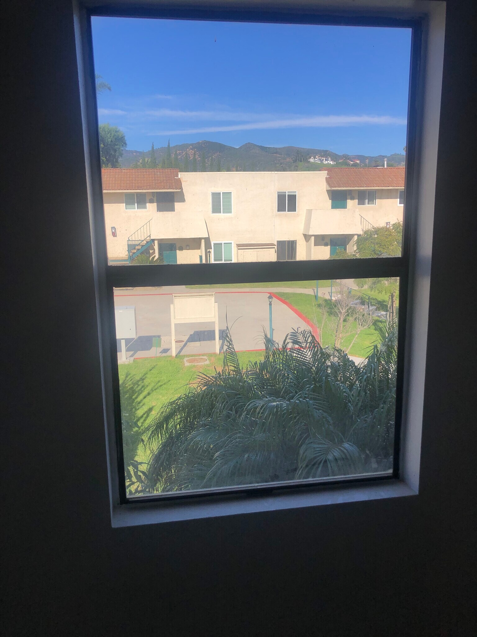 Building Photo - 6453 Kanan Dume Rd