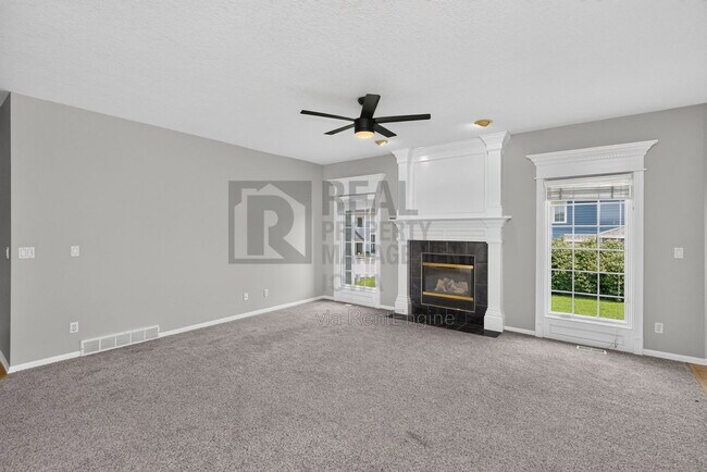Building Photo - 2305 NE Hanover Ct