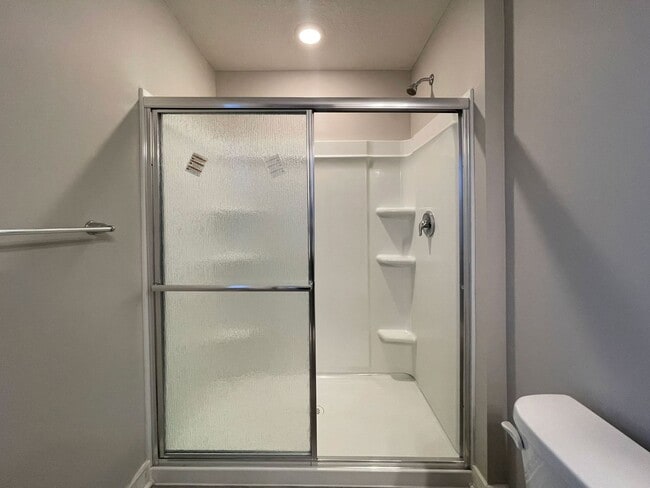 Building Photo - Gorgeous Like-New Home in Copper Hills, Never Rented, Fenced Yard, Huge Family Room, 3-Car Garage...