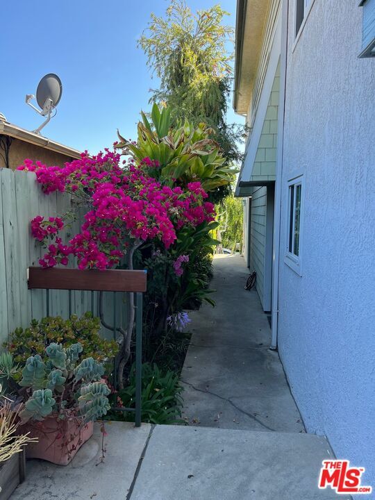 Building Photo - 1837 11th St