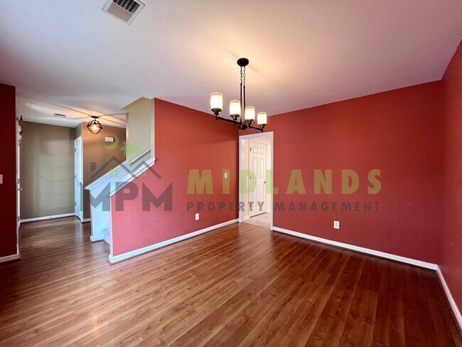 Building Photo - 40 Rustyred Ct