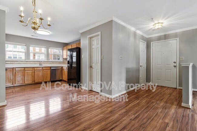 Building Photo - 4323 Apple Orchard Ln