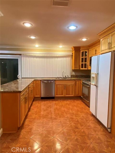 Building Photo - 1891 Stoneman St