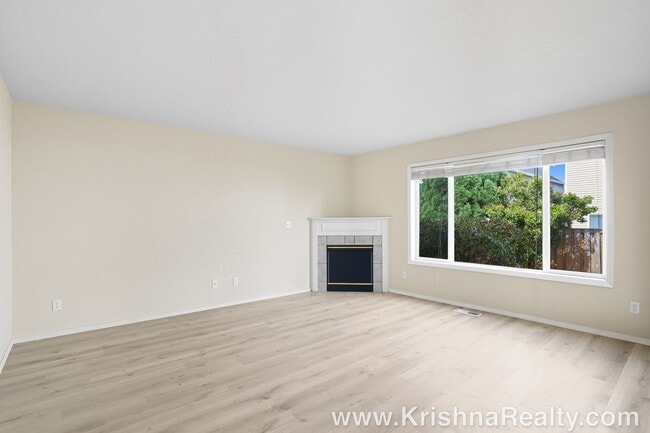 Building Photo - 15369 NW Sweetgale Ln