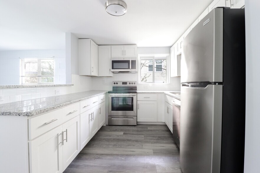 Building Photo - 2213 Fitzgerald Ave