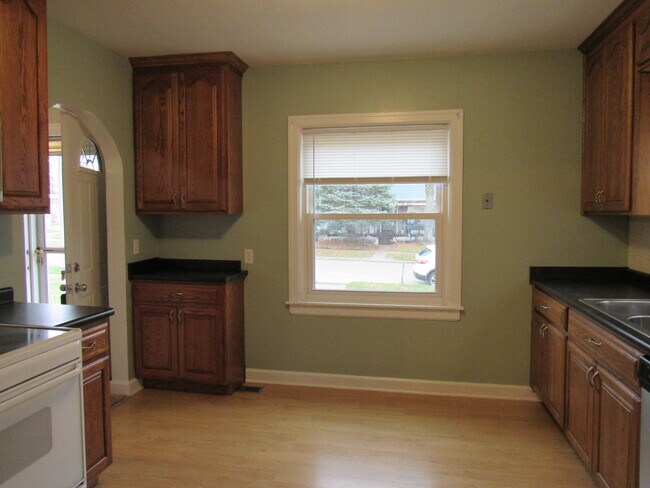 Building Photo - 3834 N Sturdevant St