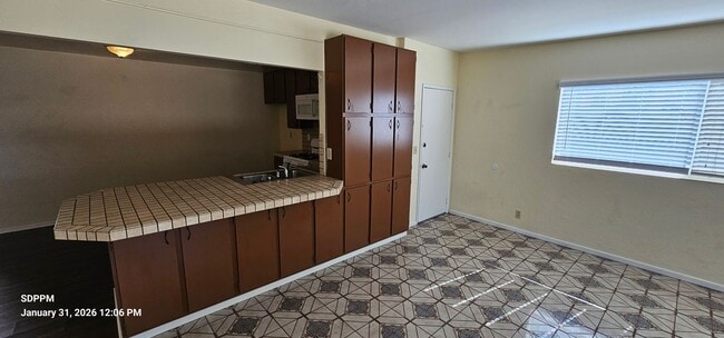 Building Photo - MIRA MESA / SAN DIEGO - Nice 4 Bedroom / 2 Bath House.  AVAILABLE NOW!!