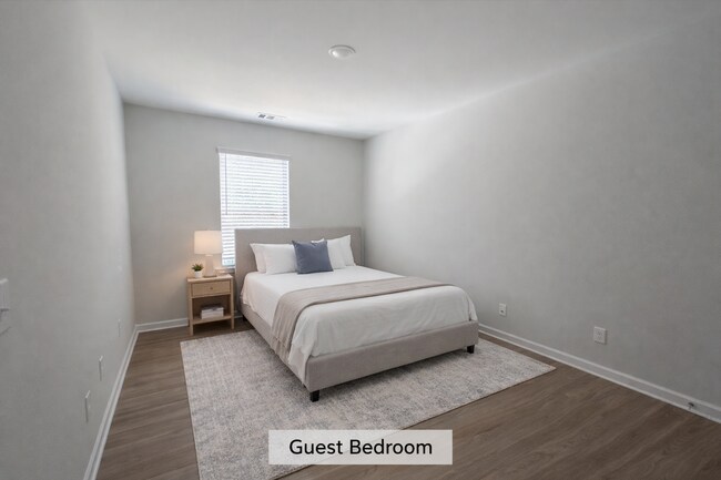 Building Photo - 8 SAW