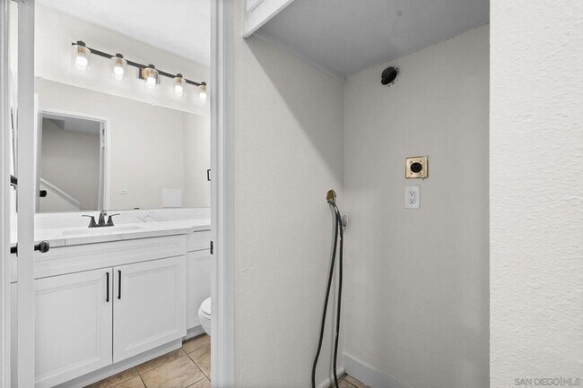 Building Photo - 748 N 3rd St