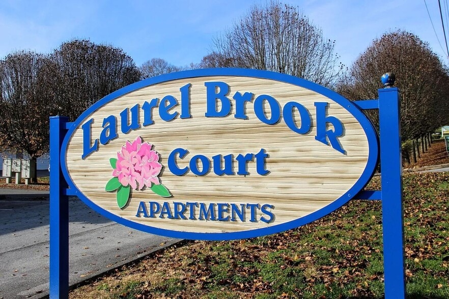 Primary Photo - Laurel Brook Community