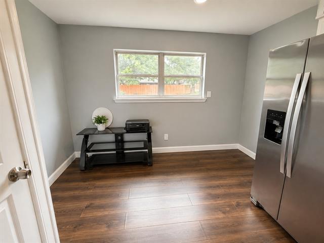 Building Photo - 812 Irwin Dr