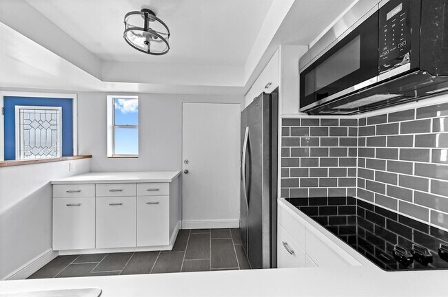 Building Photo - 4500 N Flagler Dr