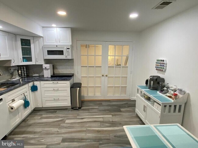 Building Photo - 14480 Woodstar Ct